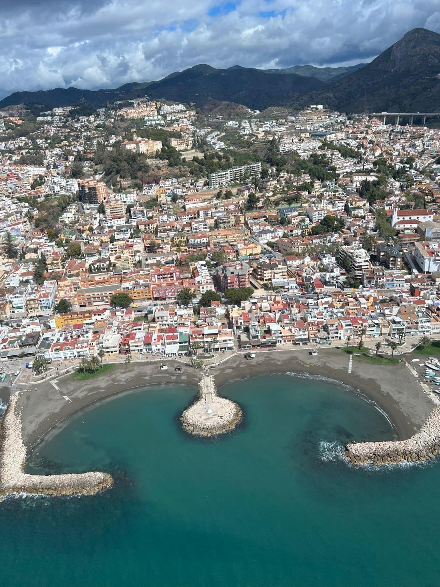 Malaga Beach And Sun Exterior photo
